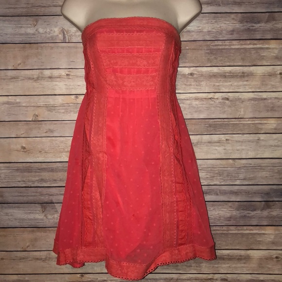 Kimchi Blue Dresses & Skirts - Kimchi Blue Strapless Dress Size Small